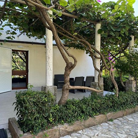 Apartman Kucer Krk Town Exterior photo